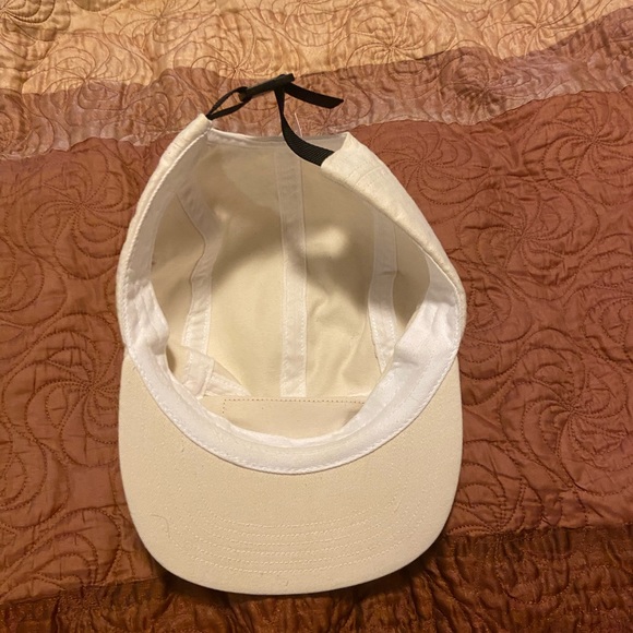 Supreme cap - Picture 3 of 5